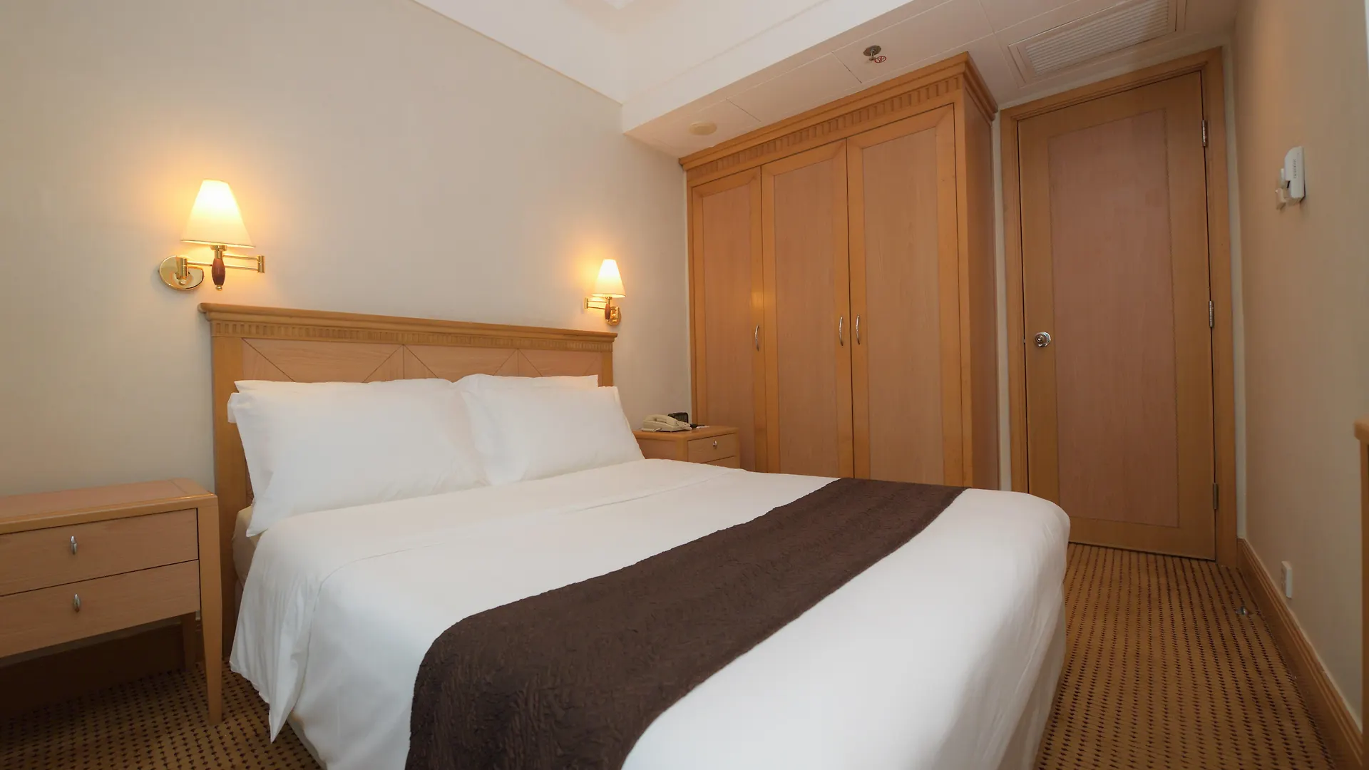 Hotel Ramada Hong Kong Grand View