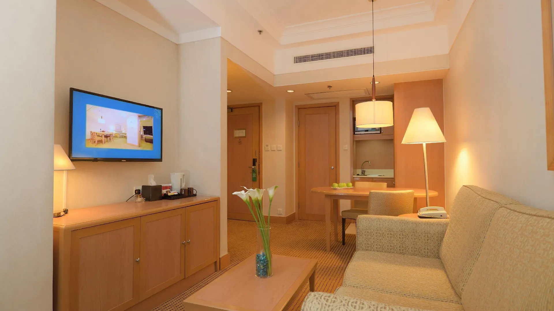 Hotel Ramada Hong Kong Grand View 4*,