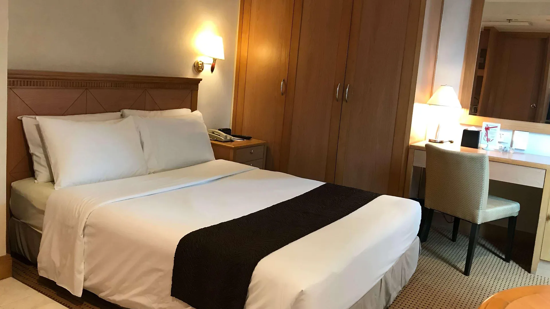 Hotel Ramada Hong Kong Grand View
