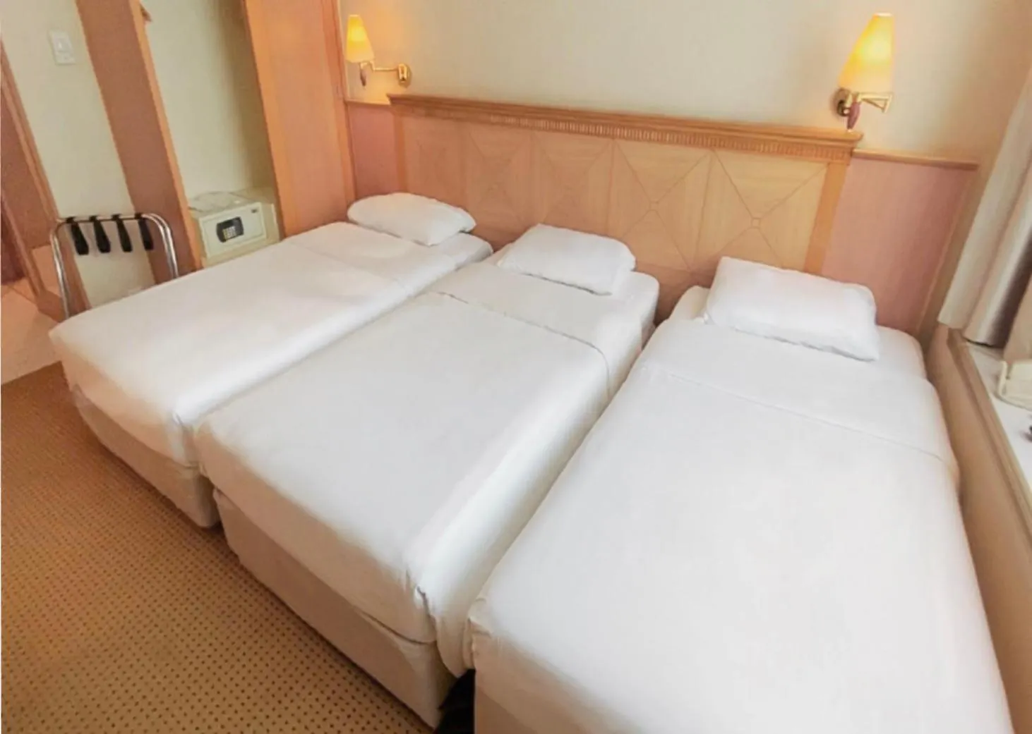 ****  Hotel Ramada Hong Kong Grand View Čína