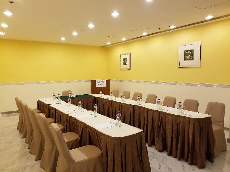 Ramada Hong Kong Grand View Hotel 4*,